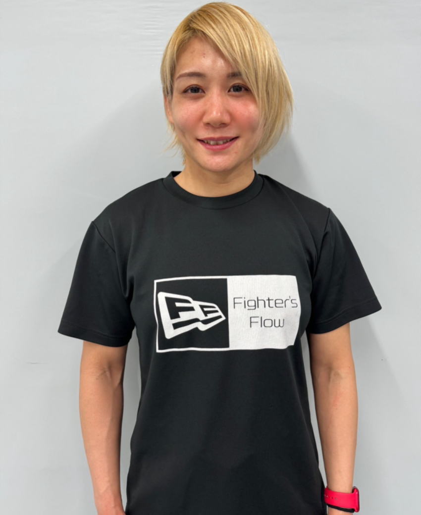 Ｔシャツ NEW ERA風（ボックス）>>Go